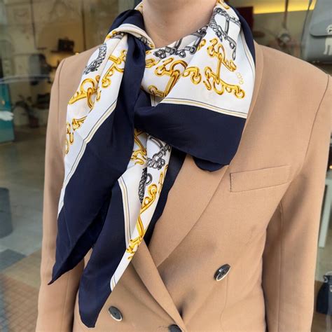 foulard gucci e0015|foulards gucci femme.